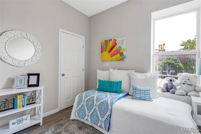 $299,000 | 3447 Dunnica Avenue, St. Louis, MO 63118