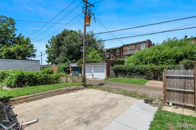 $299,000 | 3447 Dunnica Avenue, St. Louis, MO 63118