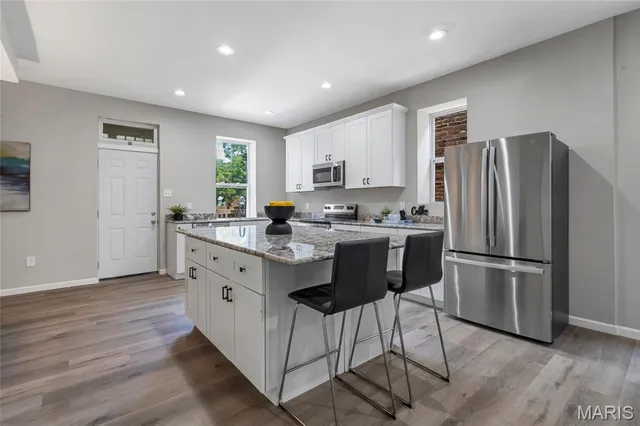 $299,000 | 3447 Dunnica Avenue, St. Louis, MO 63118