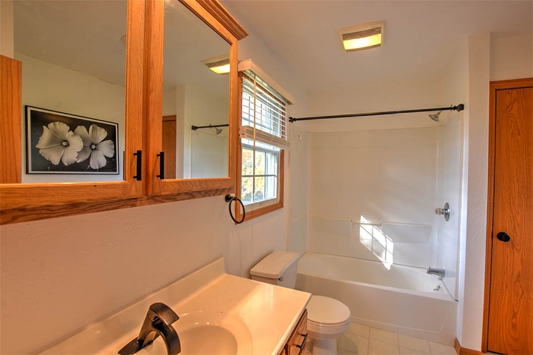 3225 North University Avenue Decatur, IL 62526 - Photo 20 of 32