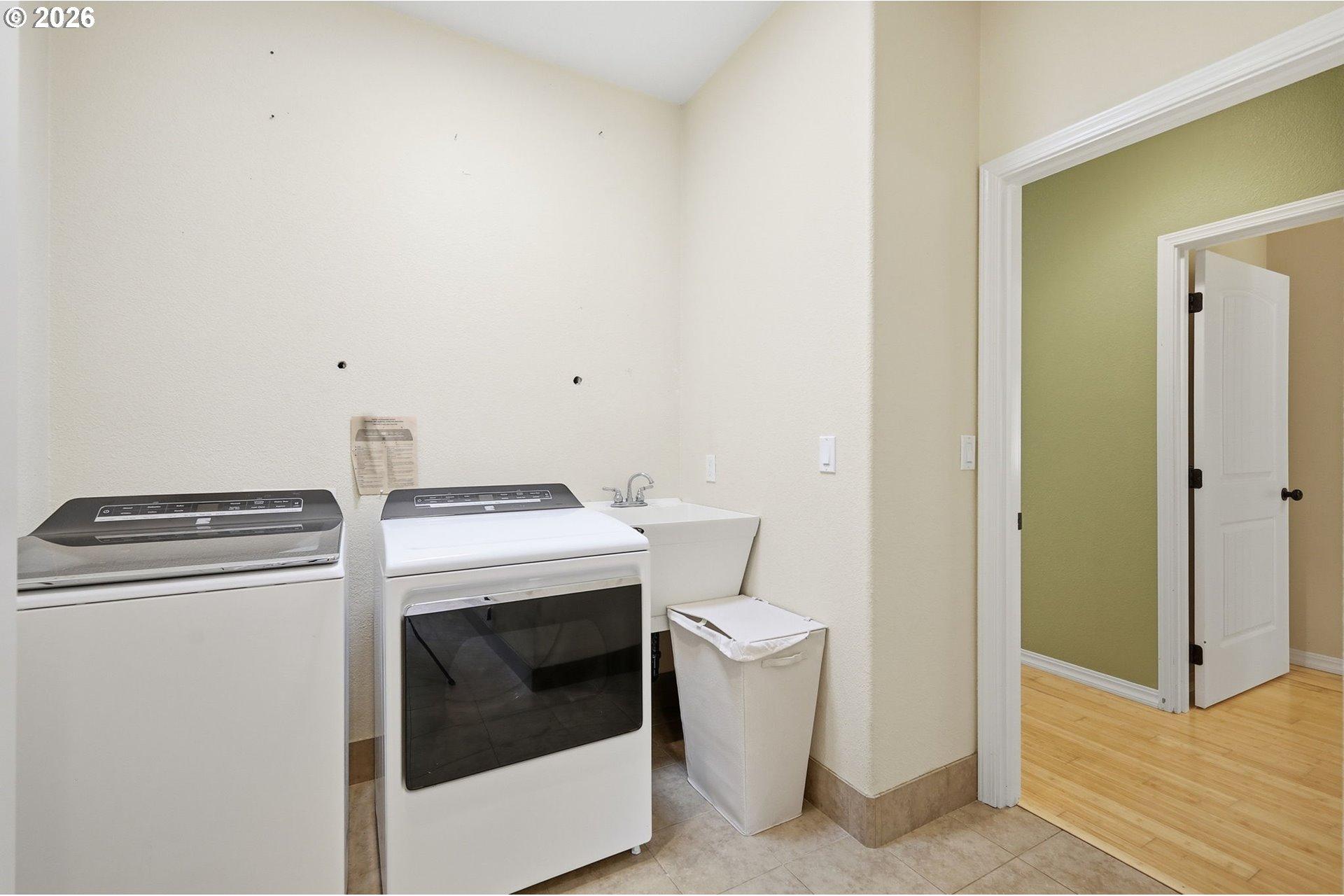 8820 North Fork Road Florence, OR 97439 - Photo 19 of 43 Gallery Image 19