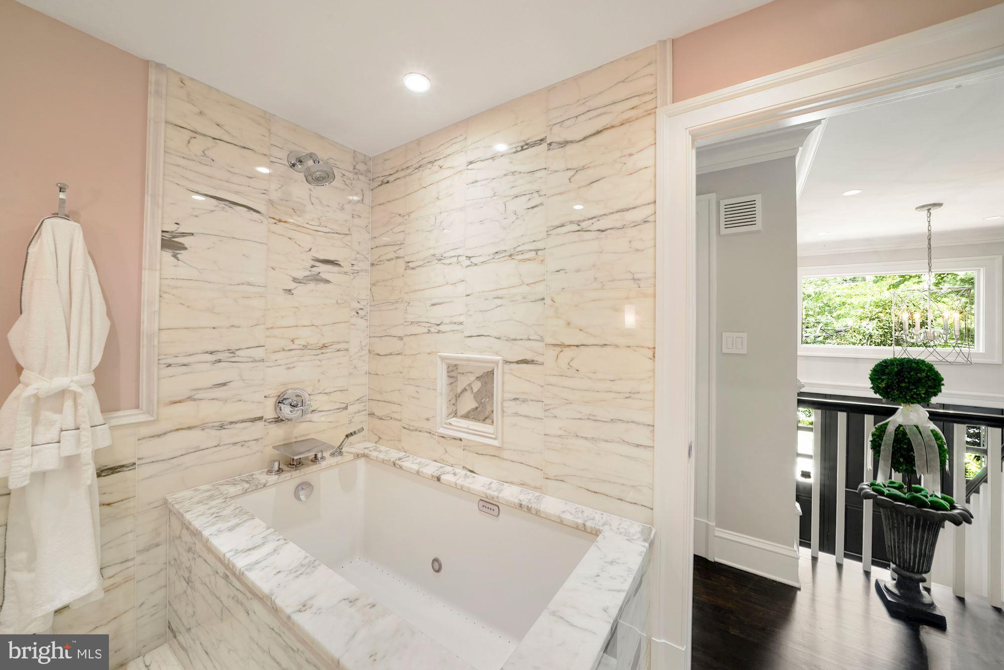 3931 North Glebe Road Arlington, VA 22207 - Photo 23 of 38 Full Bath