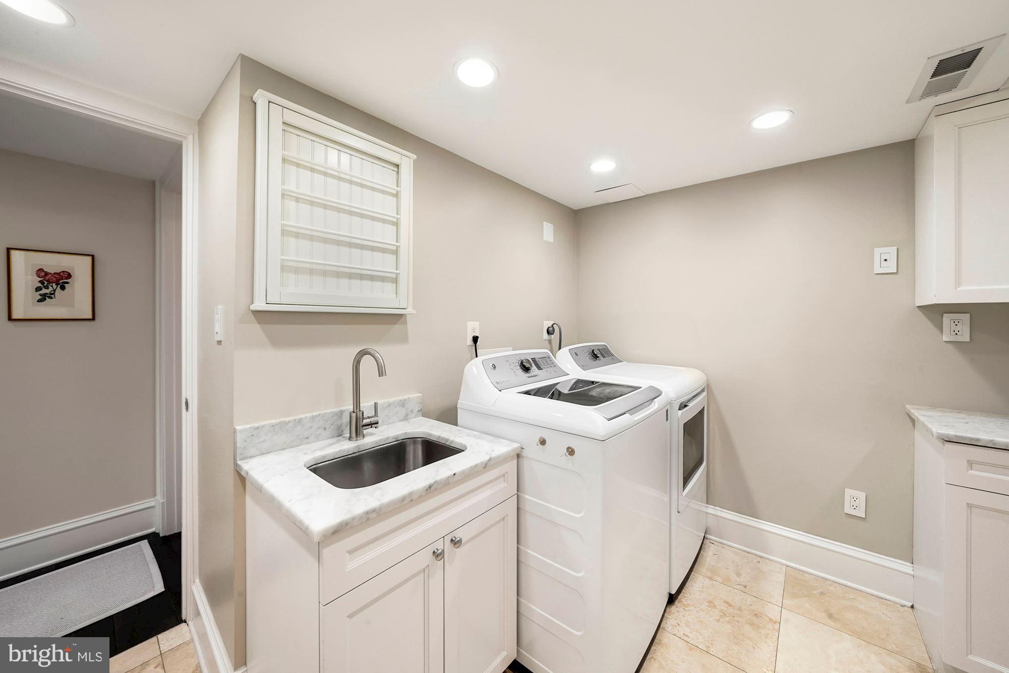 3931 North Glebe Road Arlington, VA 22207 - Photo 32 of 38 Laundry Room
