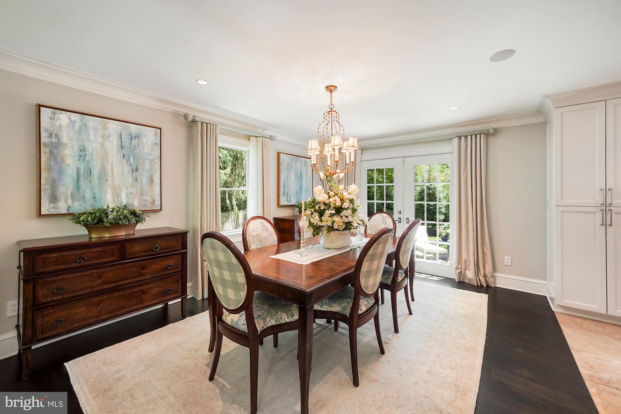 3931 North Glebe Road Arlington, VA 22207 - Photo 8 of 38 Dining Room