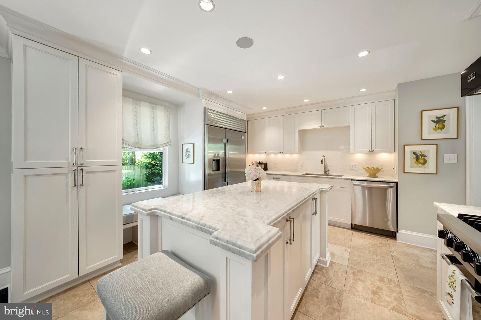 3931 North Glebe Road Arlington, VA 22207 - Photo 10 of 38 Kitchen
