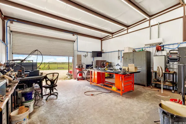 $1,185,000 | 2431 Farm To Market Road 467, Seguin, TX 78155