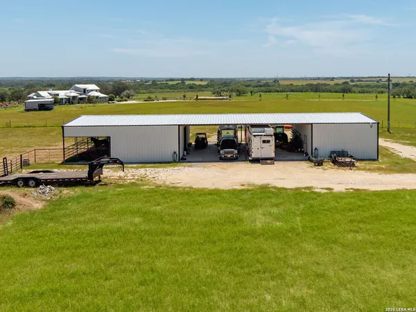 $1,185,000 | 2431 Farm To Market Road 467, Seguin, TX 78155