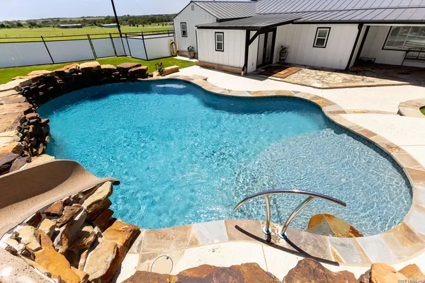 $1,185,000 | 2431 Farm To Market Road 467, Seguin, TX 78155