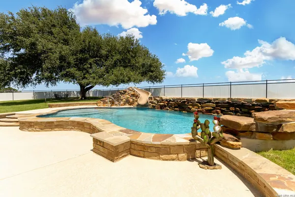 $1,185,000 | 2431 Farm To Market Road 467, Seguin, TX 78155