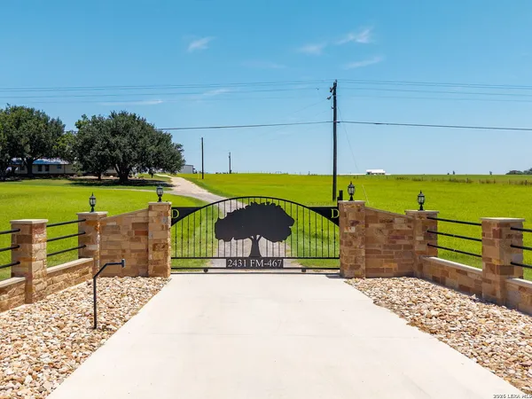 $1,185,000 | 2431 Farm To Market Road 467, Seguin, TX 78155