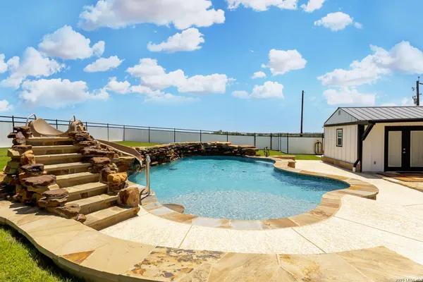 $1,185,000 | 2431 Farm To Market Road 467, Seguin, TX 78155