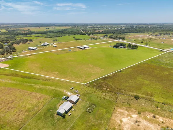 $1,185,000 | 2431 Farm To Market Road 467, Seguin, TX 78155
