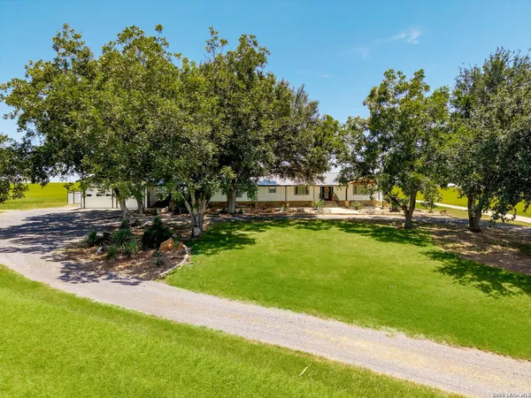 $1,185,000 | 2431 Farm To Market Road 467, Seguin, TX 78155