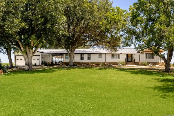 $1,185,000 | 2431 Farm To Market Road 467, Seguin, TX 78155
