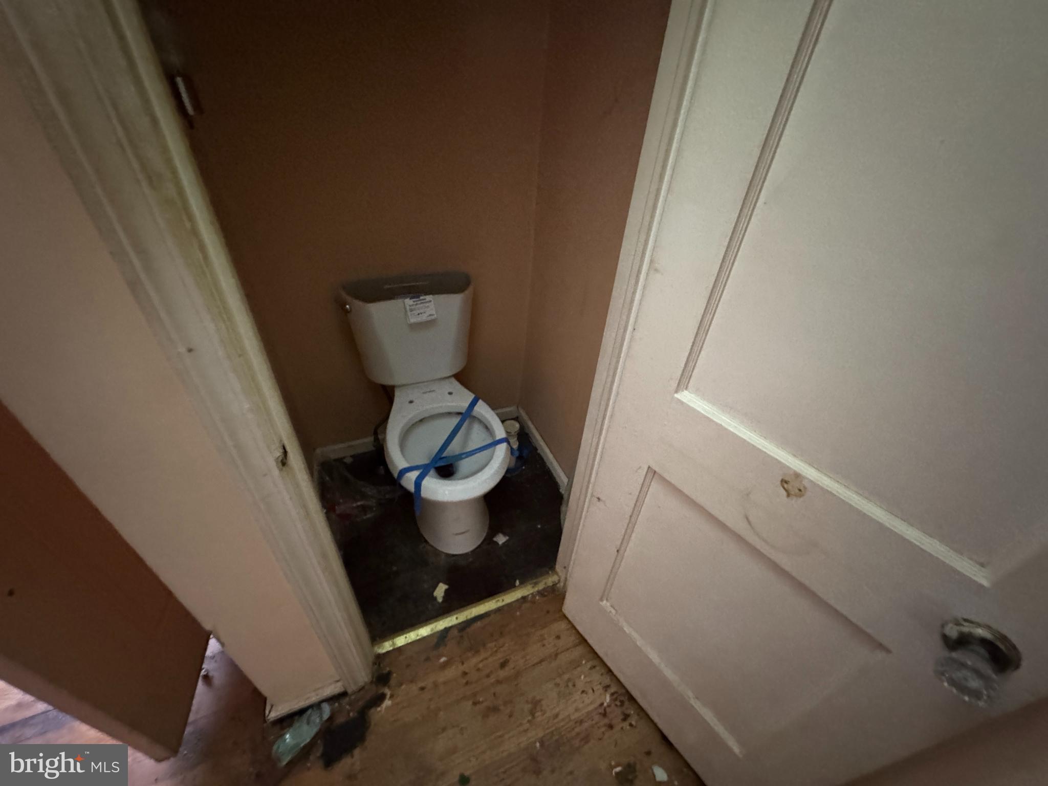 733 Bennington Road Folcroft, PA 19032 - Photo 6 of 25 first floor toilet room