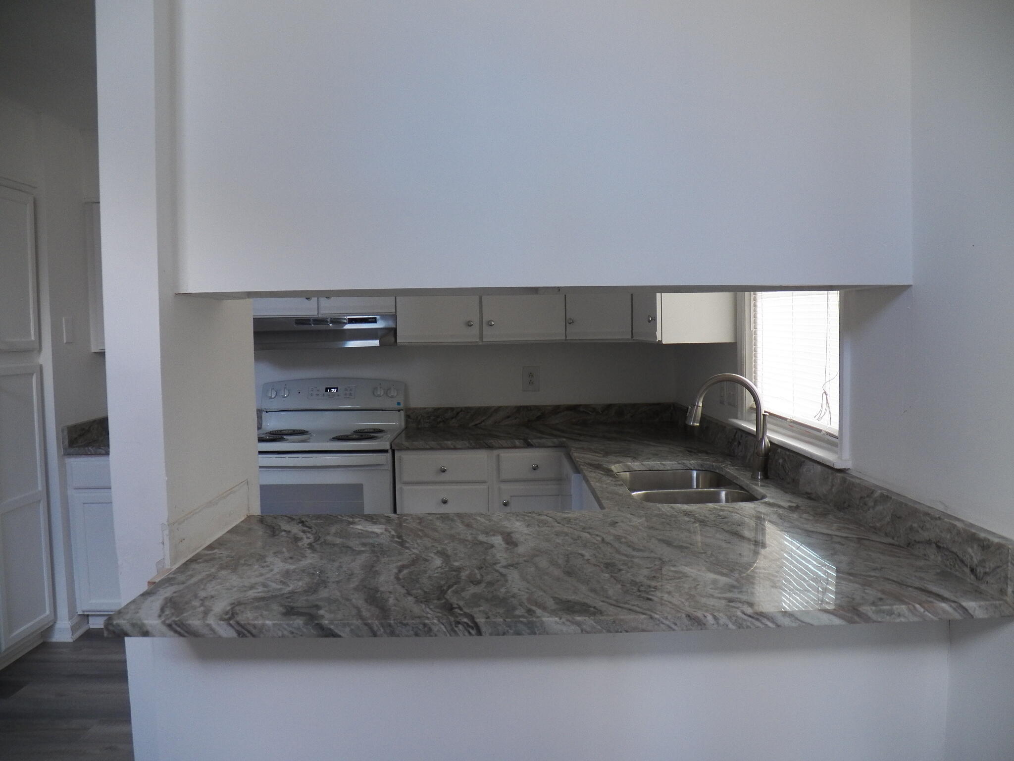 105 Commons Way Goose Creek, SC 29445 - Photo 18 of 26 100_4496