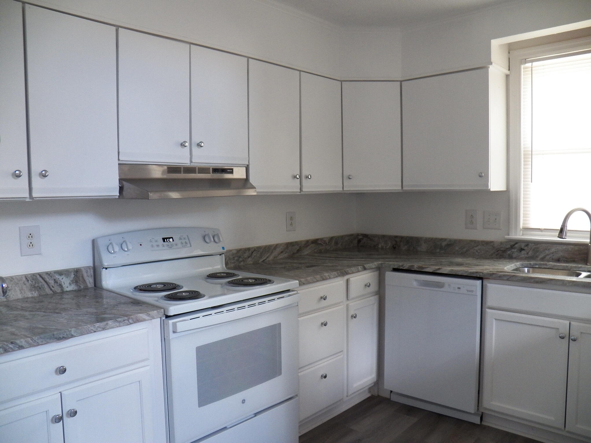 105 Commons Way Goose Creek, SC 29445 - Photo 19 of 26 100_4497