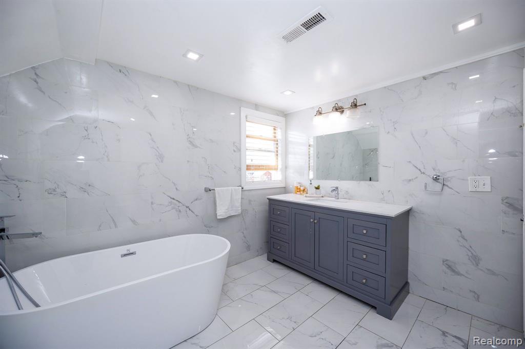 1874 North Gulley Road Dearborn, MI 48128 - Photo 30 of 48 Gallery Image 30