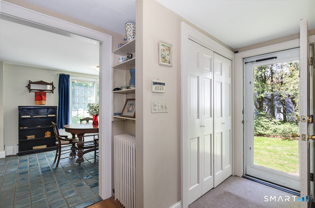 446 Amity Road Woodbridge, CT 06525 - Photo 12 of 40