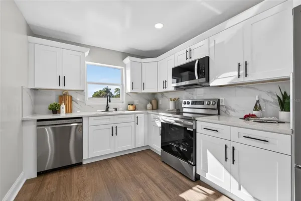 $549,000 | 13690 87th Place North, Seminole, FL 33776