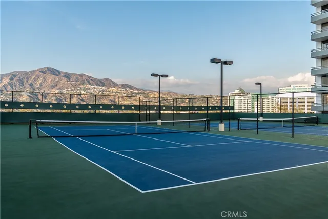 $6,900 | 345 Pioneer Drive, Unit 202, Glendale, CA 91203