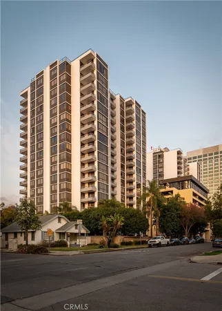$6,900 | 345 Pioneer Drive, Unit 202, Glendale, CA 91203
