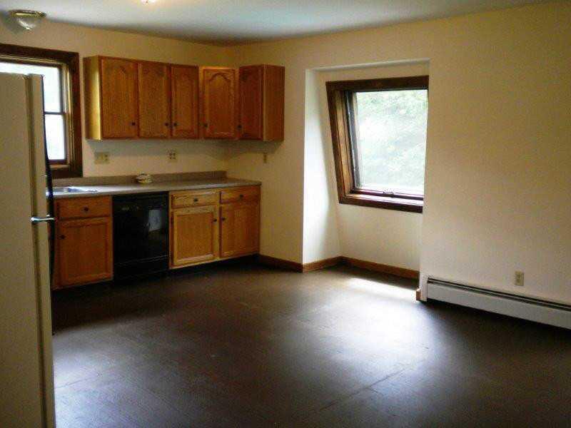 285 Green Road Fairfield, ME 04937 - Photo 7 of 28 Kitchen.