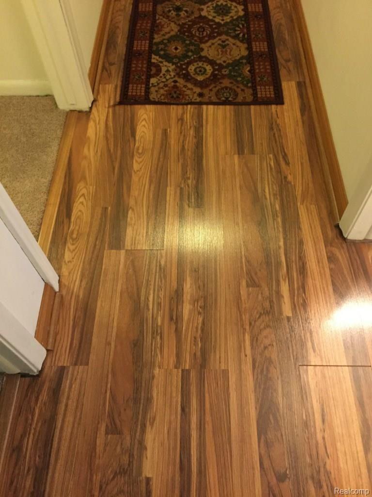 33300 King Road New Boston, MI 48164 - Photo 10 of 33 Newer Floors