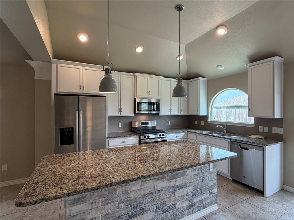 8033 Cormorant Drive Corpus Christi, TX 78414 - Photo 9 of 26