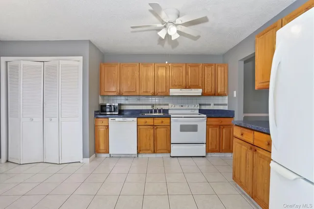 $459,000 | 401 Woodsbrook Drive, Mahopac, NY 10541