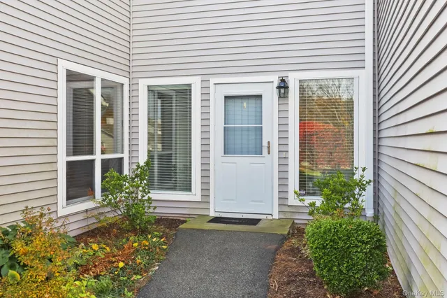 $459,000 | 401 Woodsbrook Drive, Mahopac, NY 10541