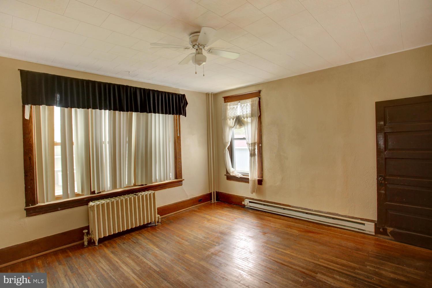 3527 Rutherford Street Harrisburg, PA 17111 - Photo 6 of 18 Gallery Image 6