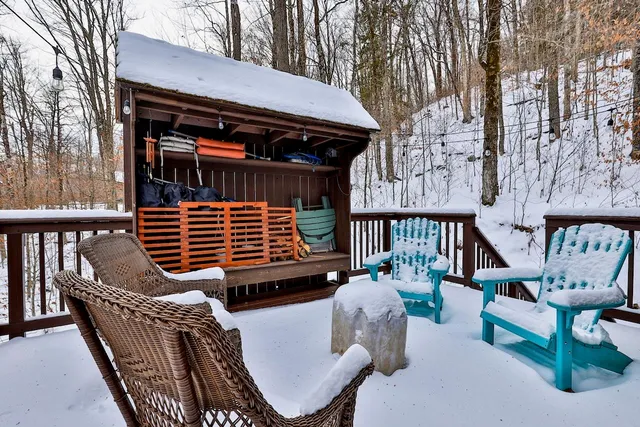 $535,000 | 368 Crimson Hawk Road, Plymouth, VT 05056