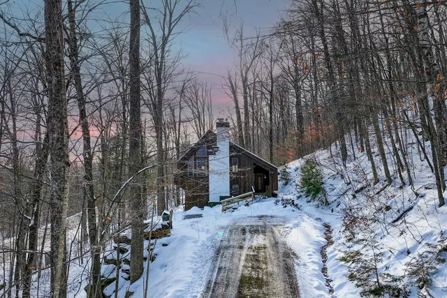 $535,000 | 368 Crimson Hawk Road, Plymouth, VT 05056