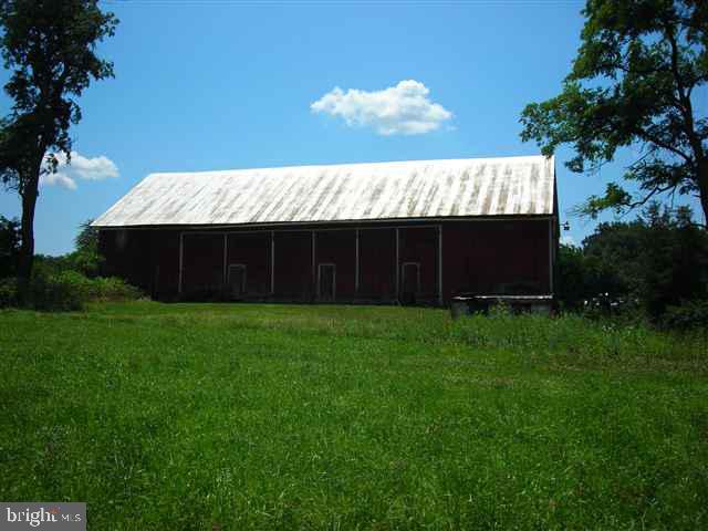 333 Union Road Lebanon, PA 17046 - Photo 5 of 12 Gallery Image 5