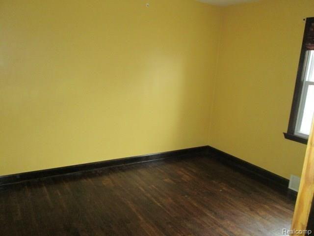 42755 Utica Road Sterling Heights, MI 48314 - Photo 8 of 16
