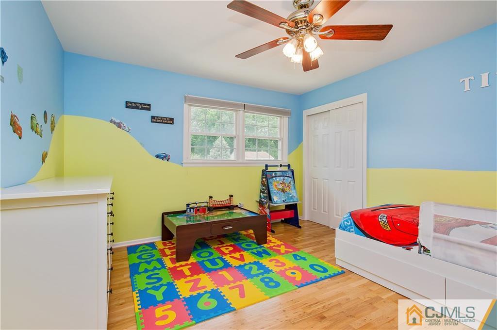 39 Buck Road East Brunswick, NJ 08816 - Photo 14 of 18 Gallery Image 14