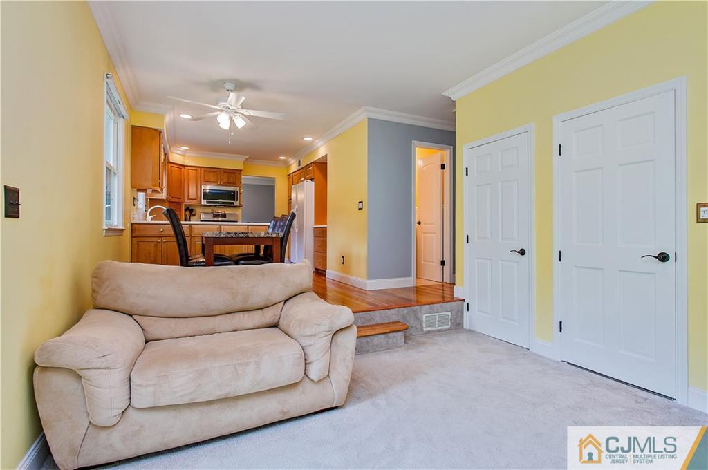39 Buck Road East Brunswick, NJ 08816 - Photo 9 of 18 Gallery Image 9