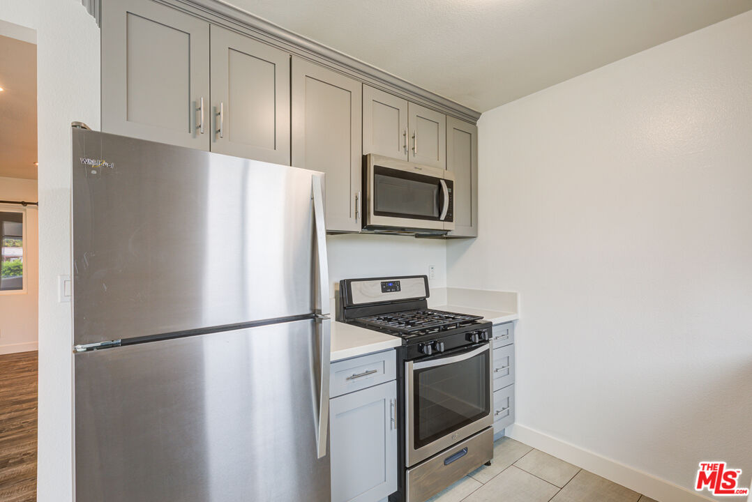 4309 West Adams Boulevard, Unit 11 Los Angeles, CA 90018 - Photo 12 of 27