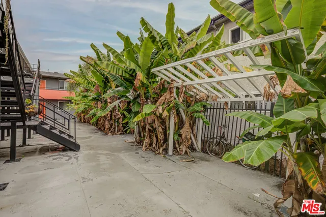 $1,795 | 4309 West Adams Boulevard, Unit 11, Los Angeles, CA 90018