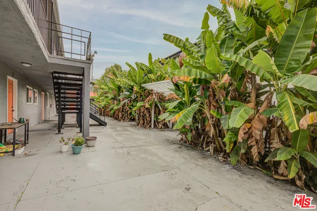 $1,795 | 4309 West Adams Boulevard, Unit 11, Los Angeles, CA 90018