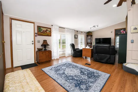 $51,000 | 38703 North Sheridan Road, Unit 164, Beach Park, IL 60099