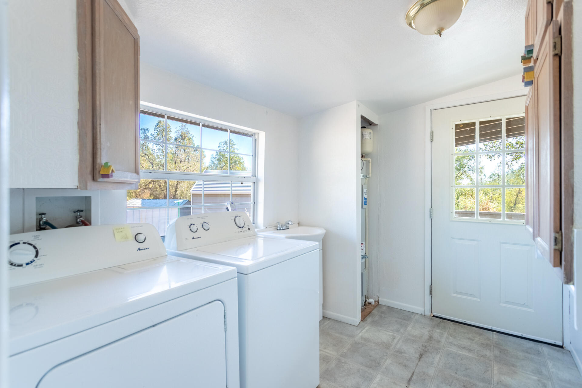 17594 Oly Way Anderson, CA 96007 - Photo 14 of 29 a view of bathroom with dual sinks