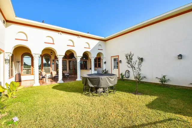 $999,999 | 825 Grubbs Road, Sealy, TX 77474