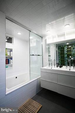 6950 Cresheim Road Philadelphia, PA 19119 - Photo 10 of 21 Gallery Image 10