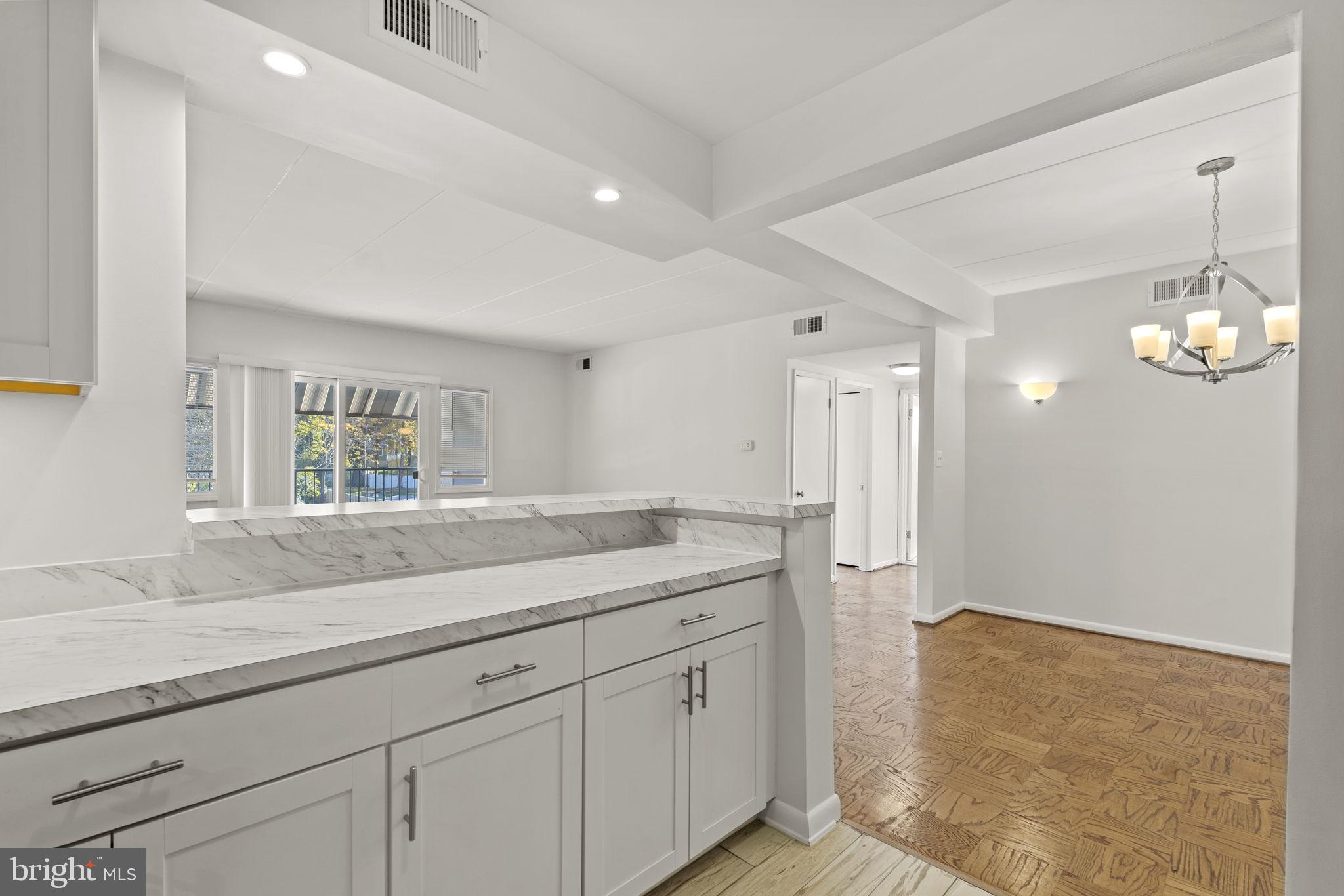 6301 North Charles Street, Unit 101 Baltimore, MD 21212 - Photo 11 of 20