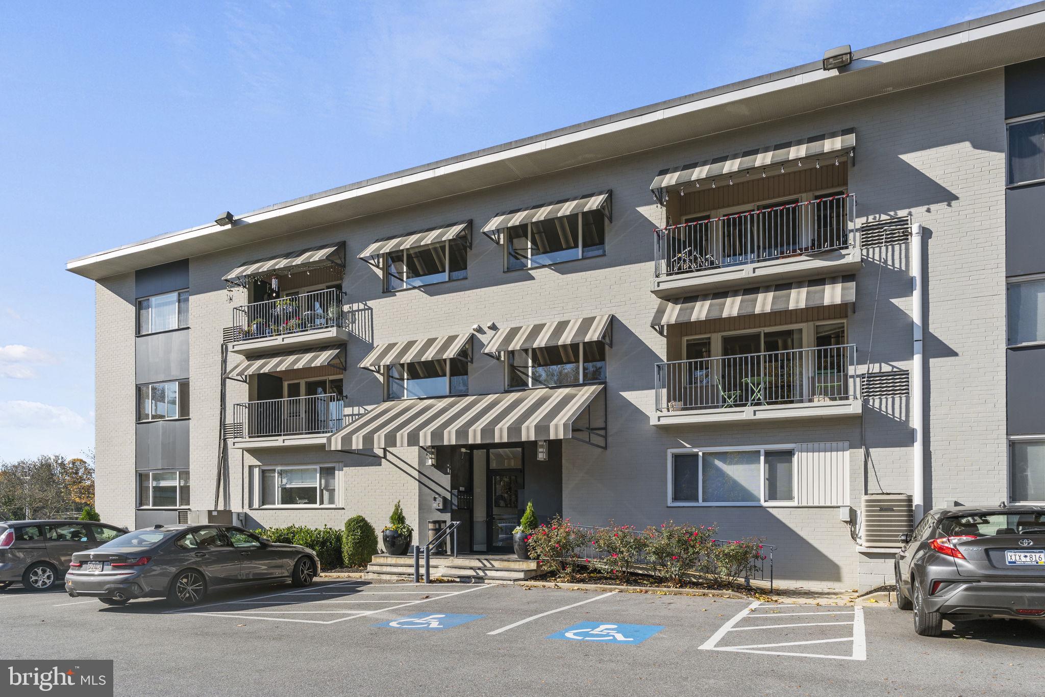 6301 North Charles Street, Unit 101 Baltimore, MD 21212 - Photo 2 of 20