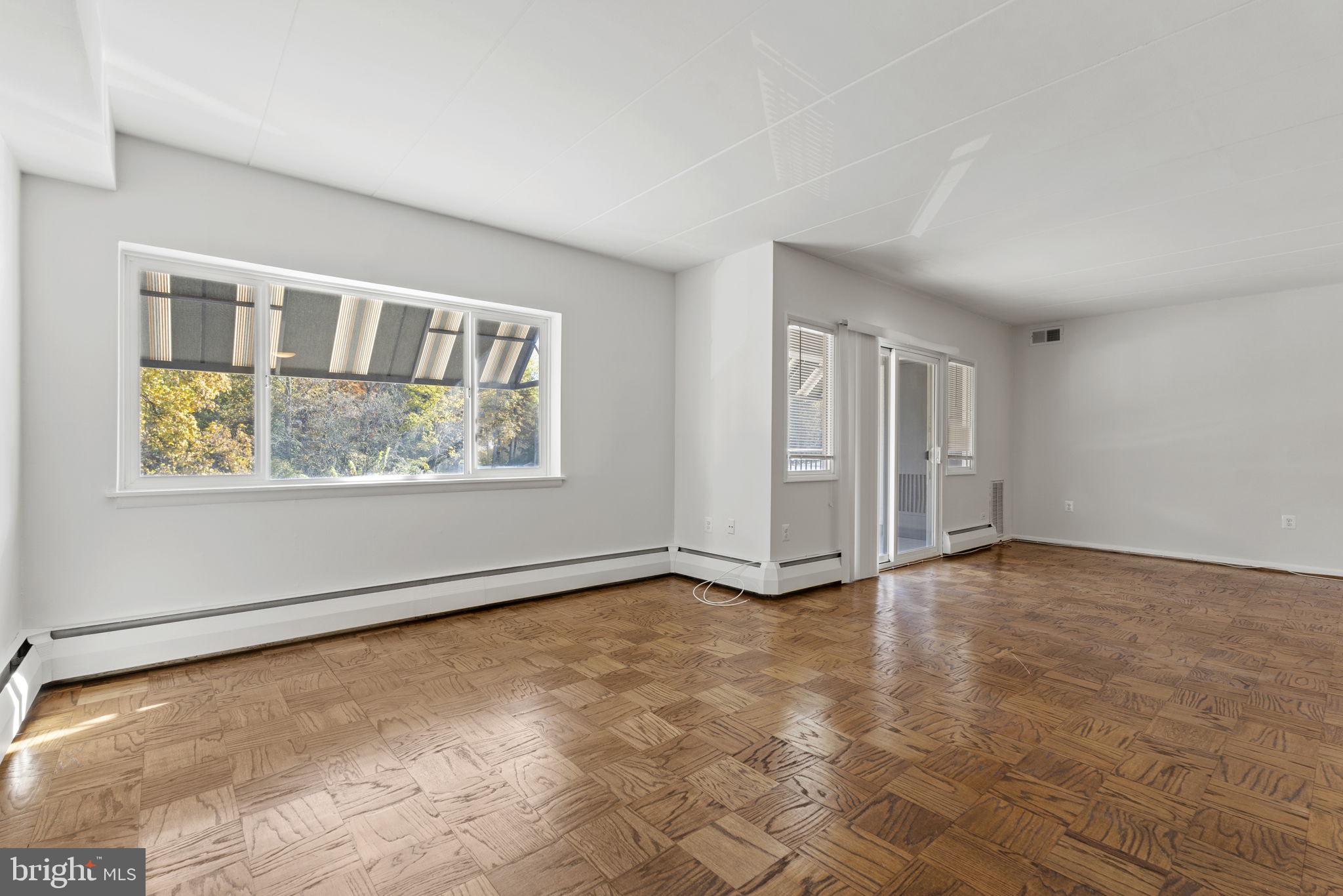 6301 North Charles Street, Unit 101 Baltimore, MD 21212 - Photo 5 of 20 Hardwood Parquet Floors
