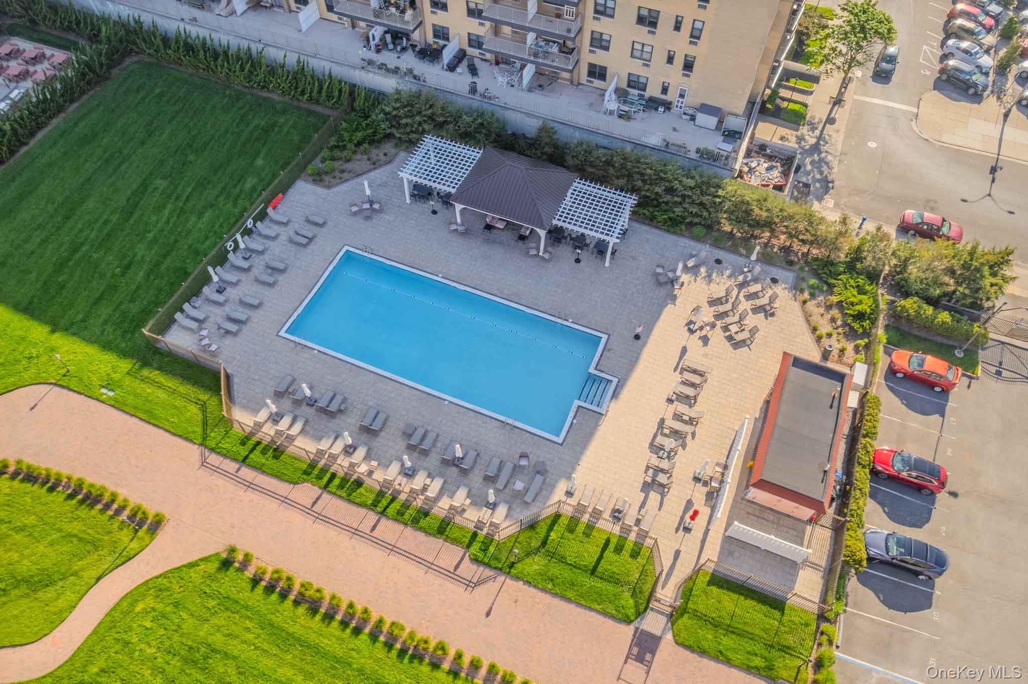 2 Richmond Road, Unit 3R Lido Beach, NY 11561 - Photo 26 of 30