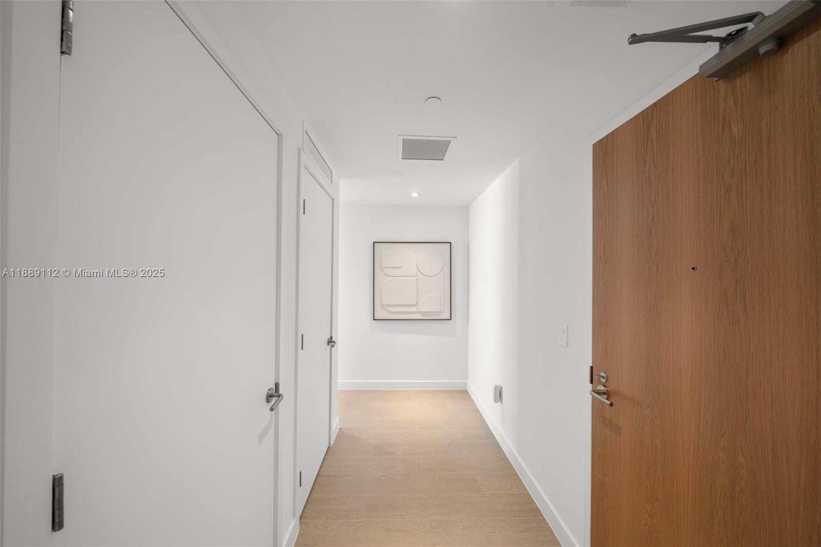500 Alton Road, Unit 2304 Miami Beach, FL 33139 - Photo 2 of 15 Gallery Image 2